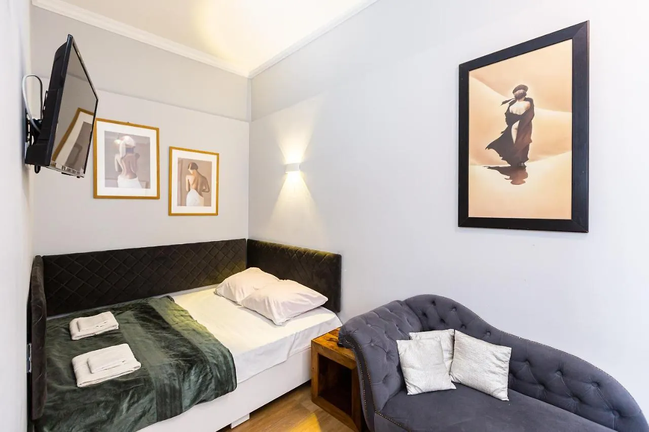 Apartment Сучасна Квартира По Вул Дарії Гусяк 9 Біля Краківського Lviv
